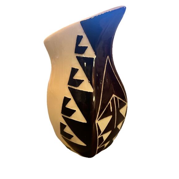 Vintage Signed Sioux Carved Pottery Vase Swift Eagle Native American Art Decor - Picture 3 of 7